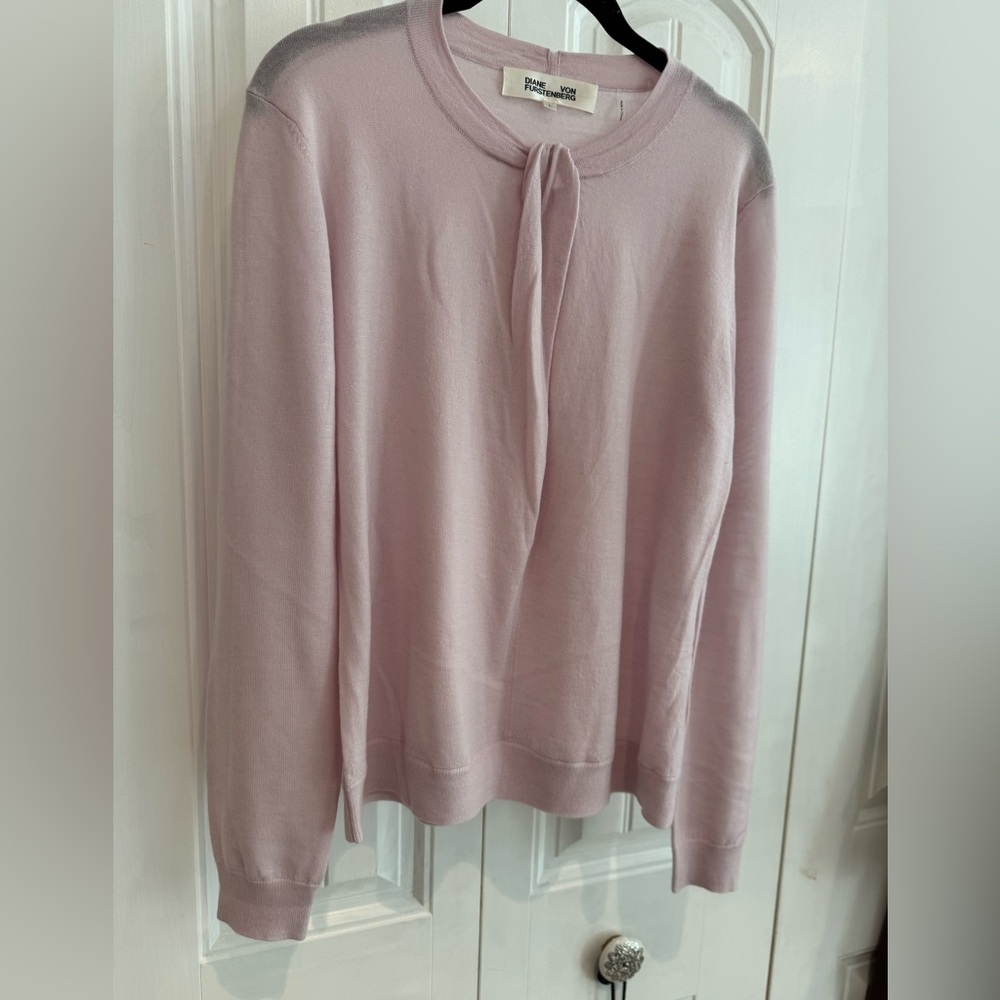 Diane Von Furstenberg Light Mauve Crew Neck Sweater NWOT size L